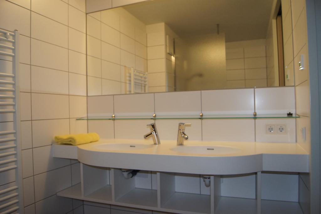 Hostel-Jugendherberge St. Johann Im Pongau Номер фото