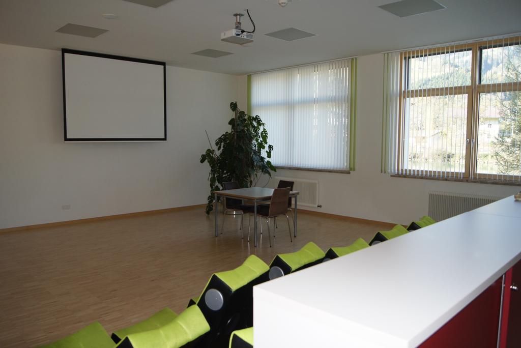 Hostel-Jugendherberge St. Johann Im Pongau Екстер'єр фото
